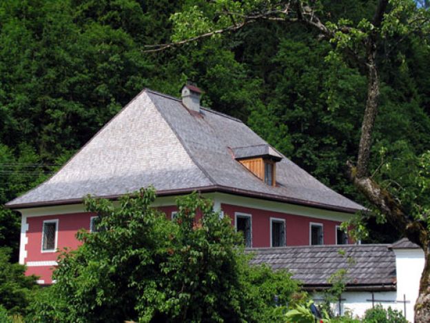 Privathaus am Hallstätter See, Lärchenschindeldeckung